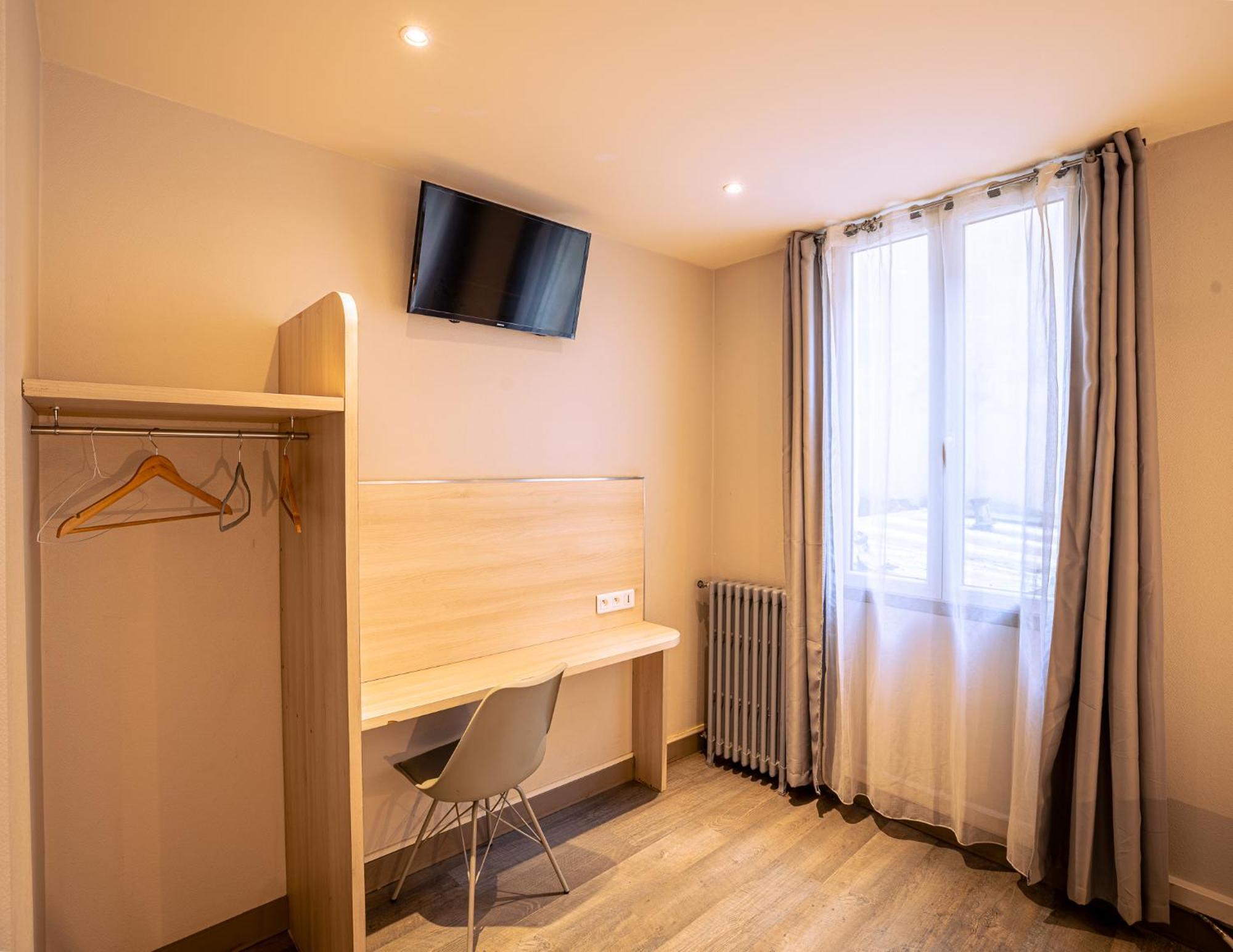 Hotel Aix Europe Paris Exterior photo