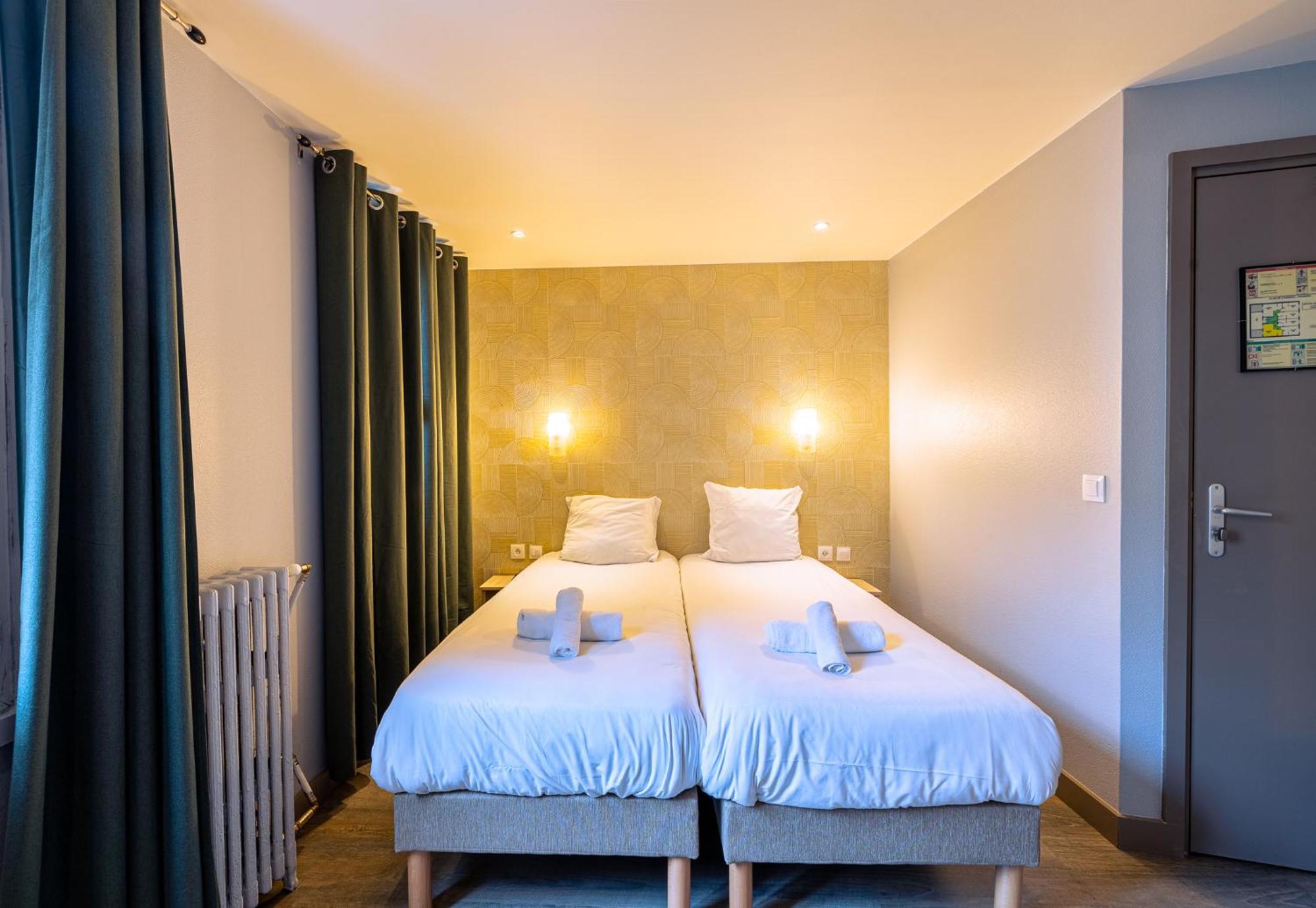 Hotel Aix Europe Paris Exterior photo
