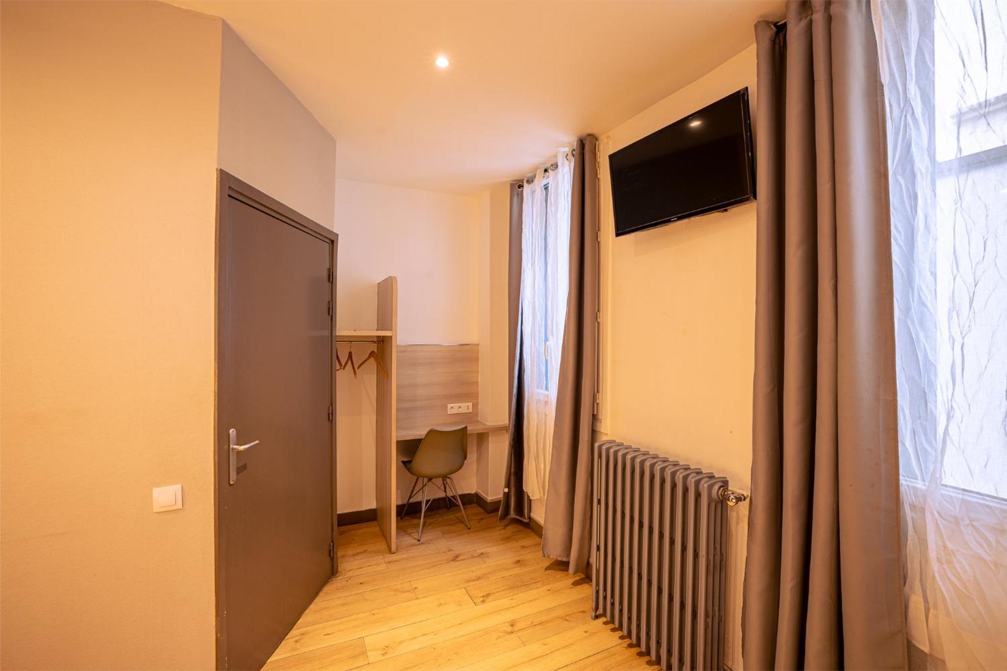 Hotel Aix Europe Paris Exterior photo