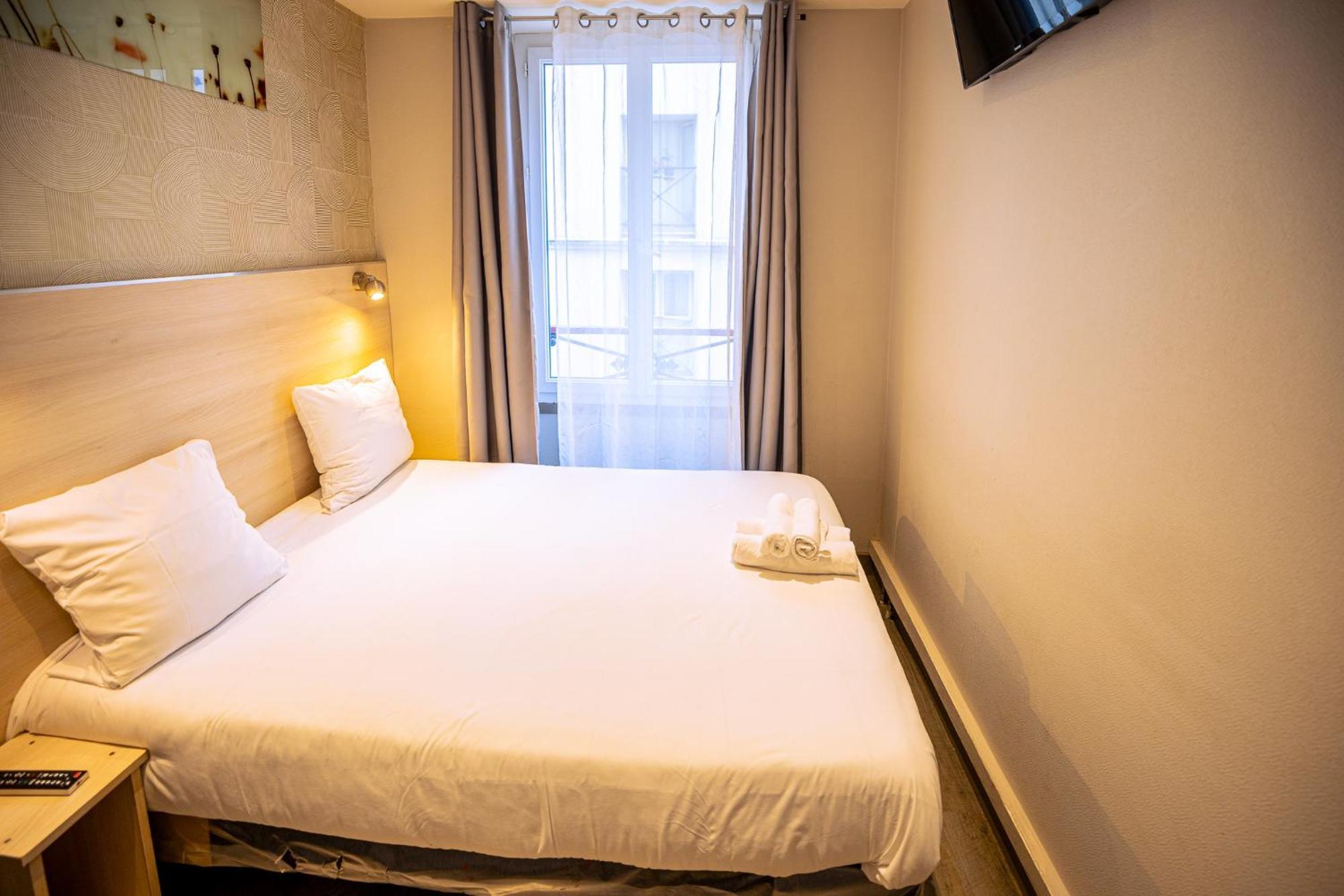 Hotel Aix Europe Paris Exterior photo